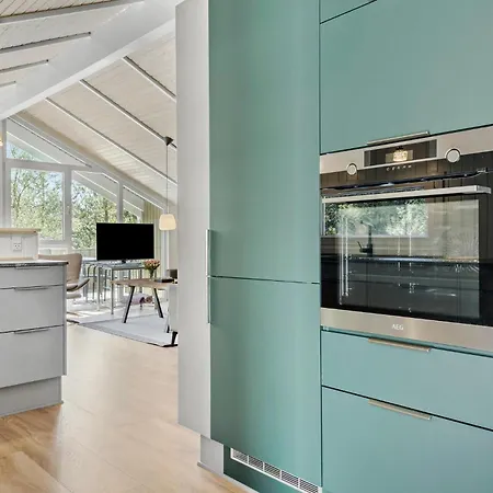 Beautiful In Romo With Kitchen *